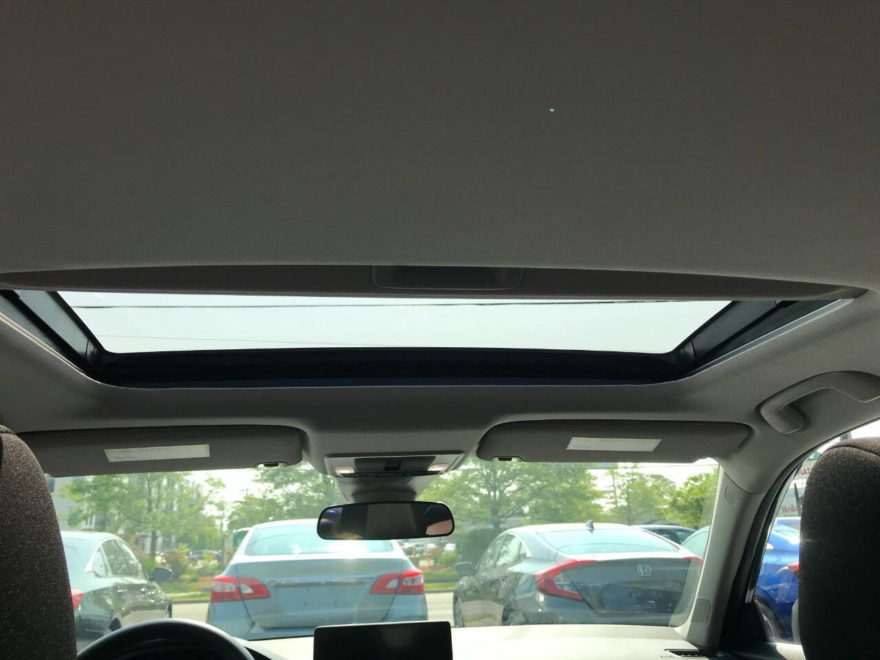Used 2022 Honda Civic EX image 11