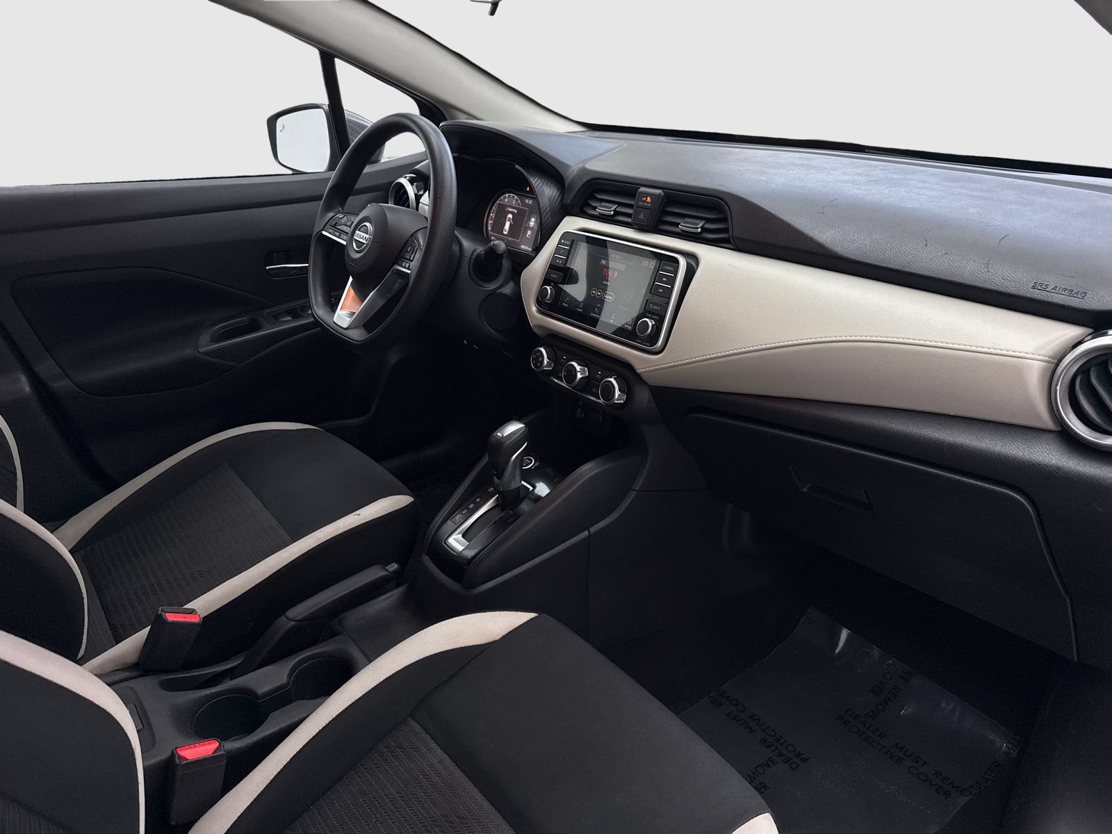Used 2021 Nissan Versa SV FWD image 39