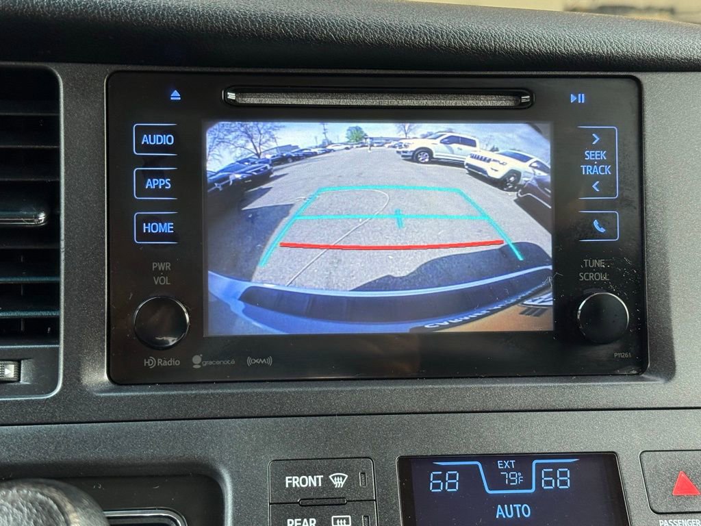 Used 2017 Toyota Sienna LE image 35