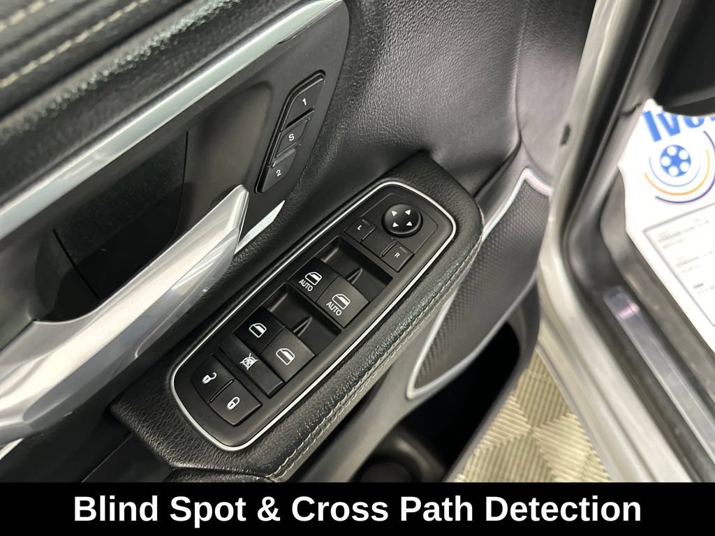 Used 2019 RAM 1500 Laramie w/ Sport Appearance Package AWD/4WD image 16