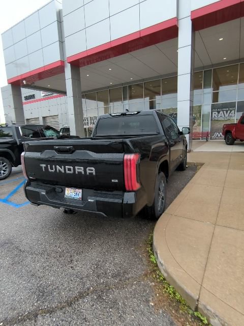 Used 2023 Toyota Tundra Platinum AWD/4WD image 10