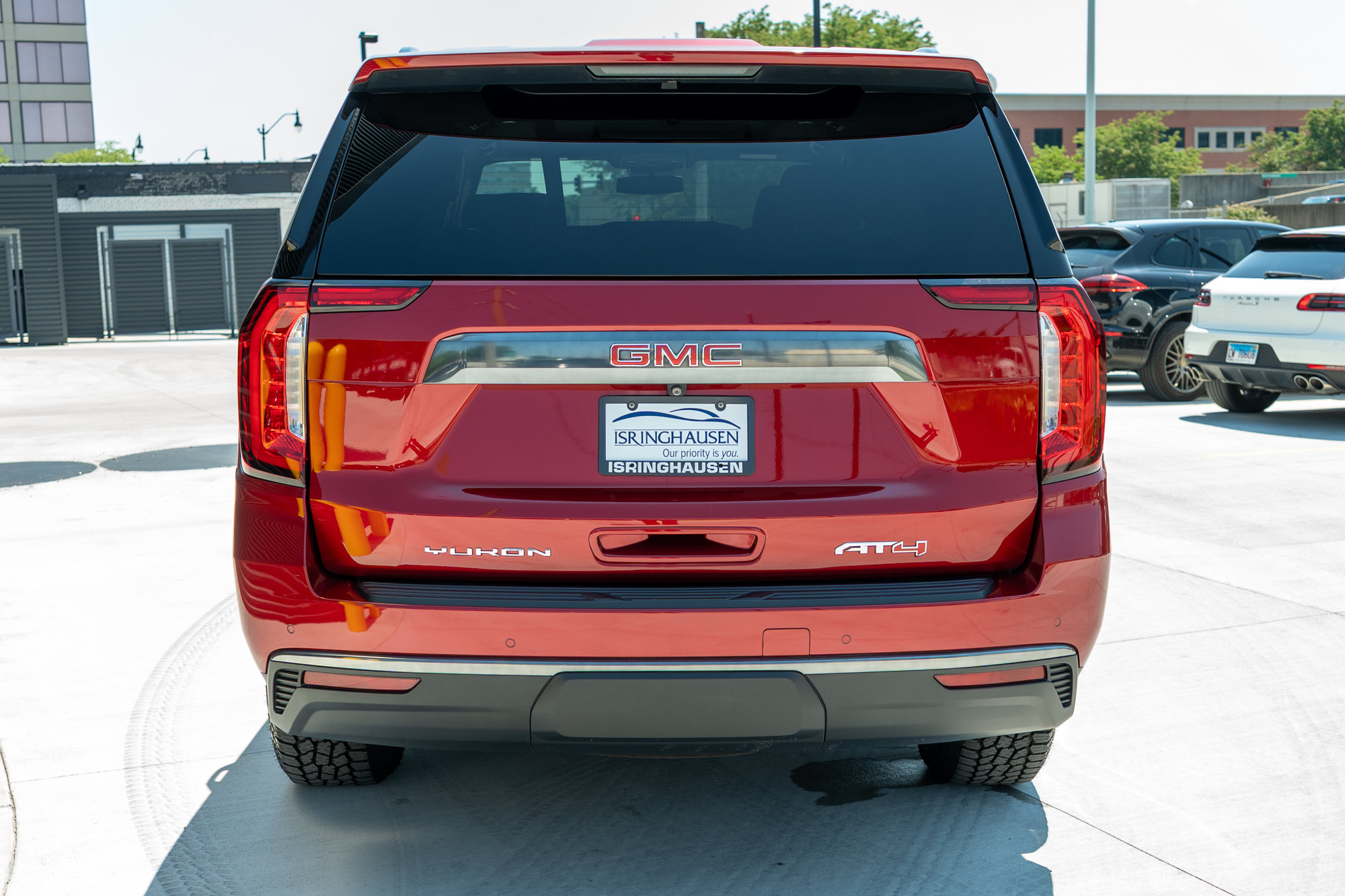 Used 2023 GMC Yukon AT4 w/ AT4 Premium Plus Package AWD/4WD image 7