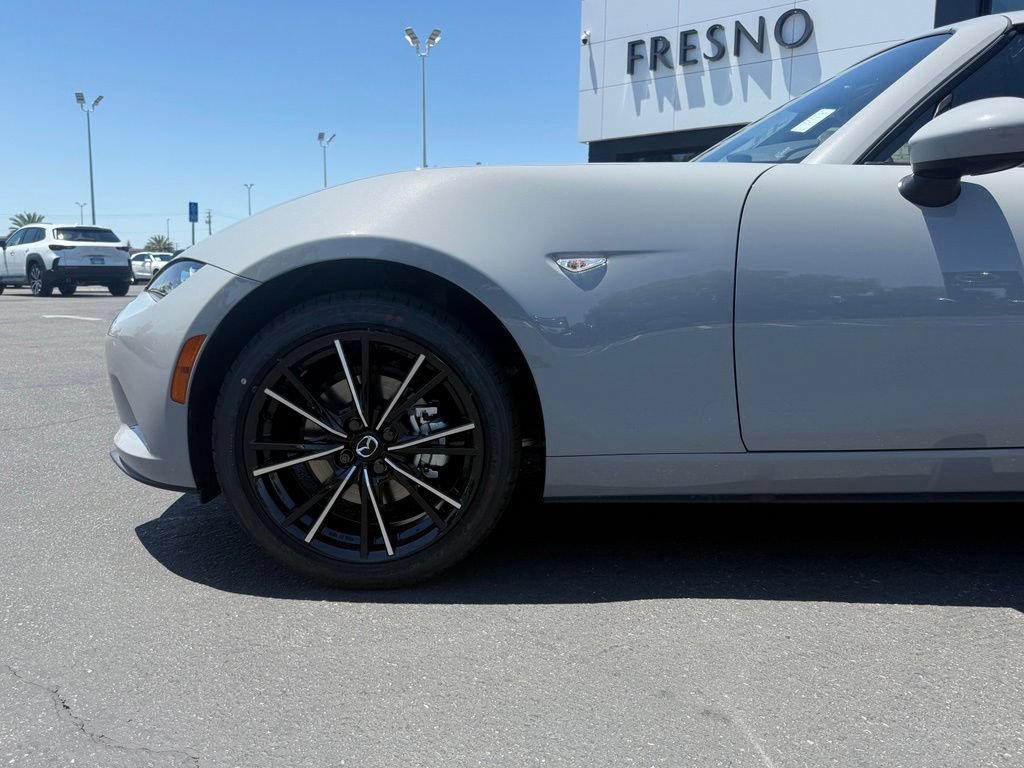 New 2026 MAZDA MX-5 Miata RF Grand Touring w/ Weather Package RWD image 4