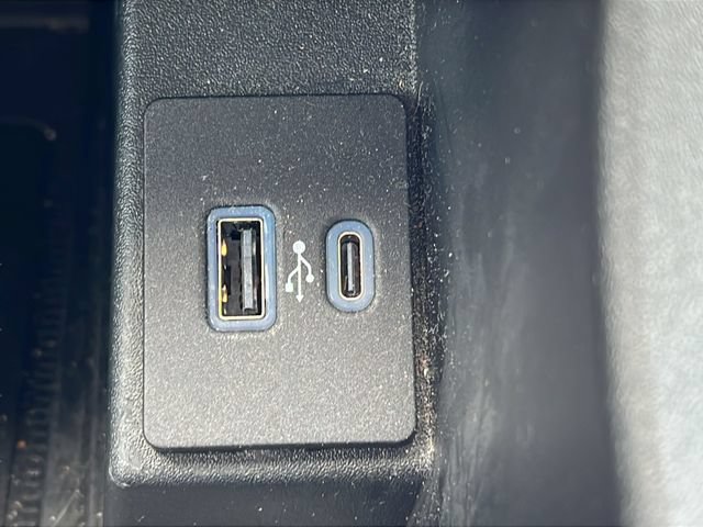 Used 2022 Ford Edge ST w/ Equipment Group 401A AWD/4WD image 19