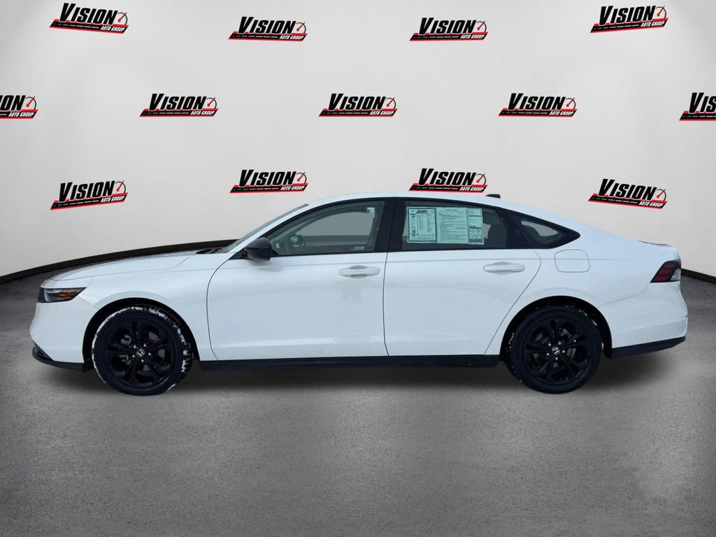 Used 2025 Honda Accord SE image 8