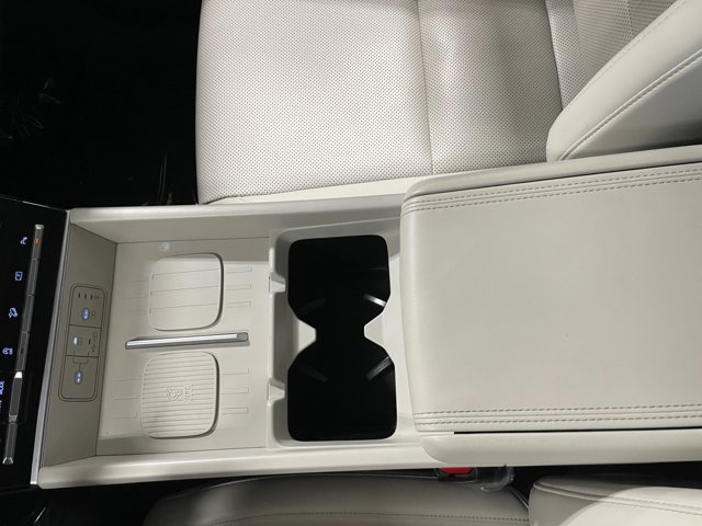 Used 2026 Hyundai Santa Fe SEL FWD image 12