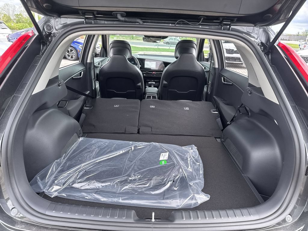 Used 2025 Kia Niro EX Touring FWD image 31