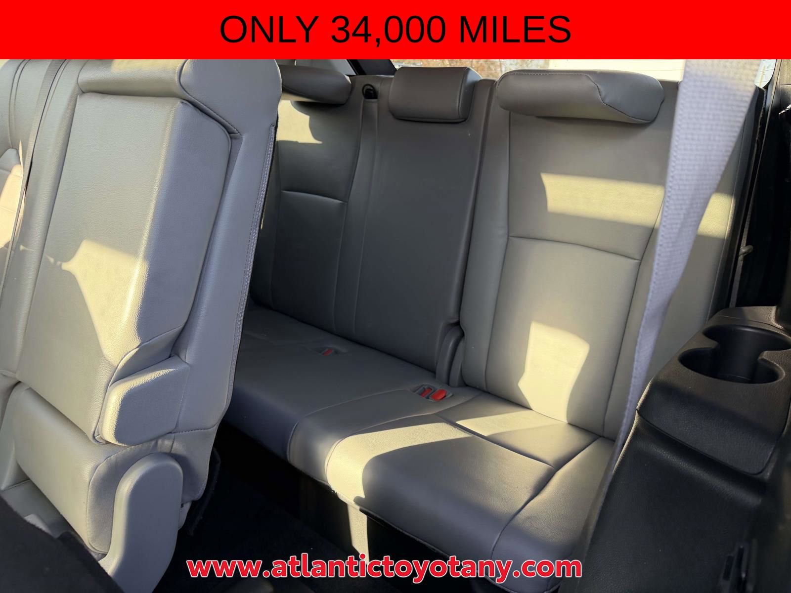 Used 2021 Toyota Highlander XLE AWD/4WD image 17