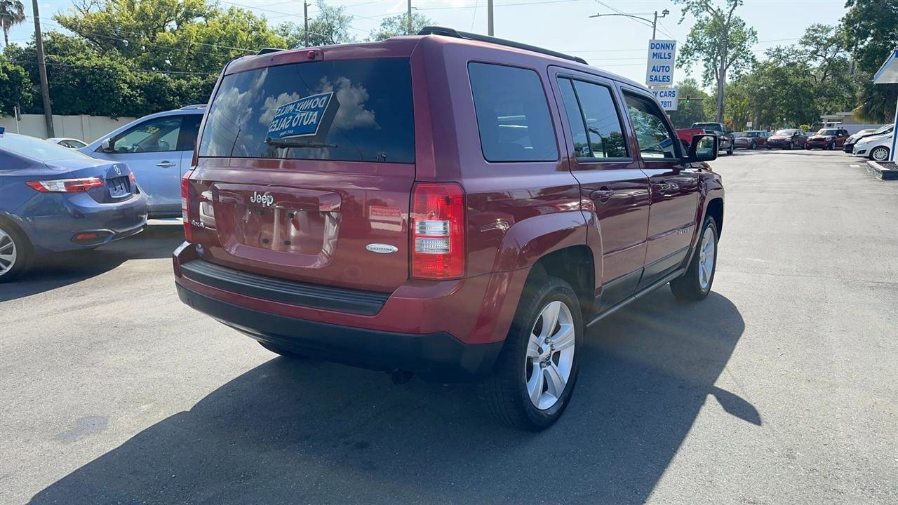 Used 2014 Jeep Patriot Latitude w/ Sun/Sound Group image 13