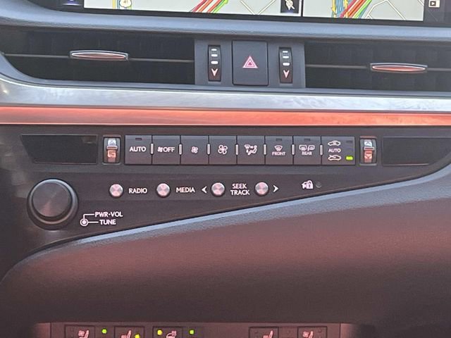 Used 2019 Lexus ES 350 F Sport w/ Accessory Package FWD image 17