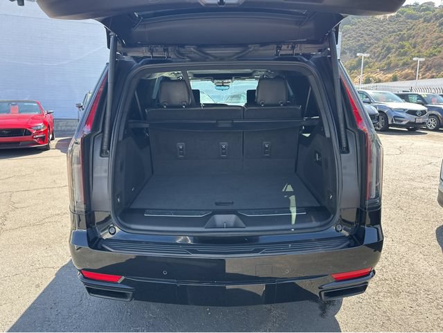 Certified 2023 Cadillac Escalade ESV Sport Platinum w/ LPO, ONYX Package AWD/4WD image 31