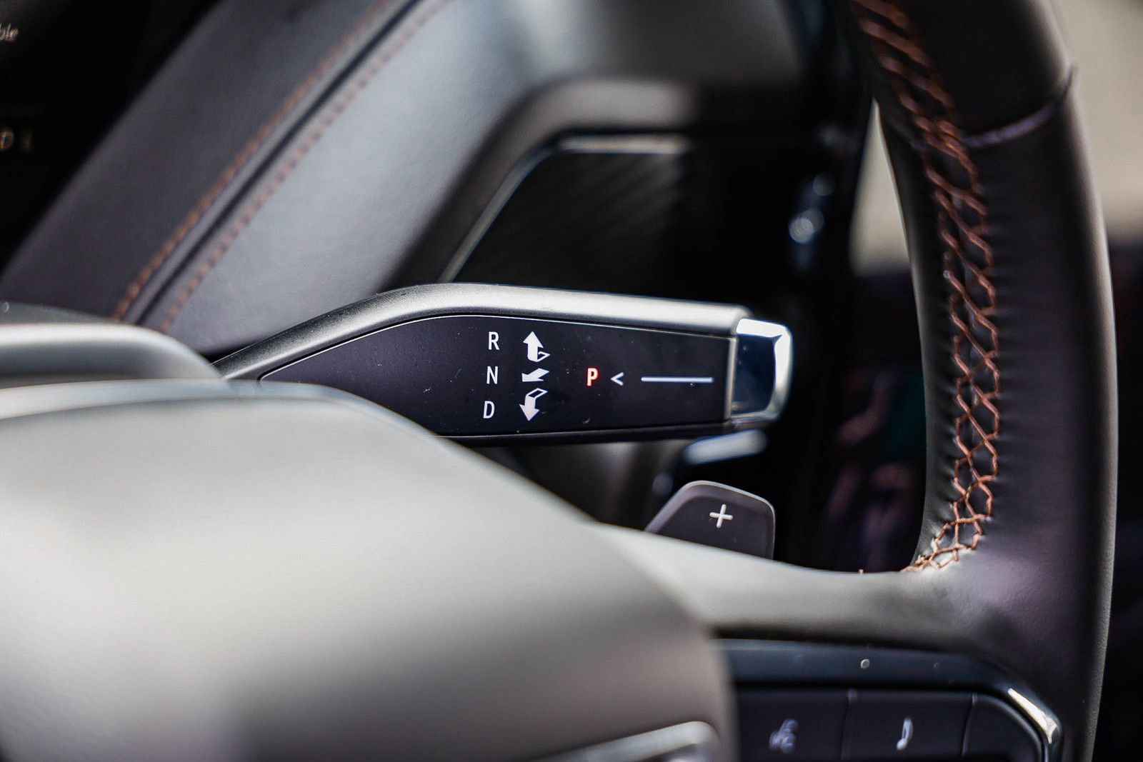 Used 2025 GMC Yukon XL AT4 image 20