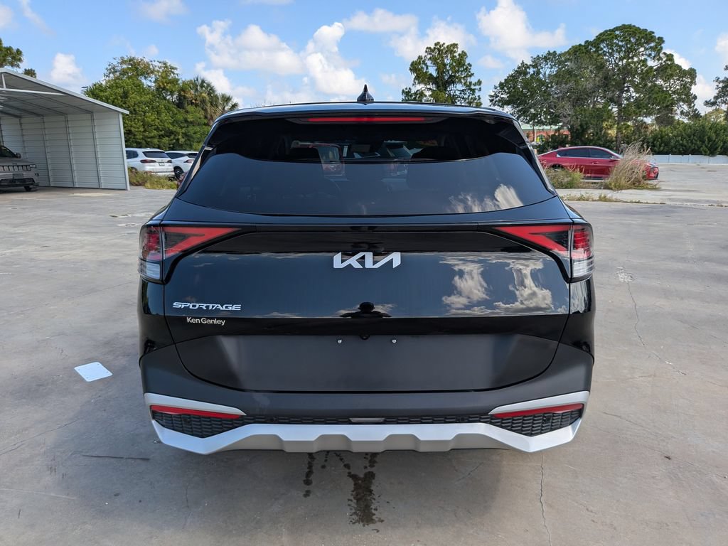 Certified 2024 Kia Sportage EX FWD image 7