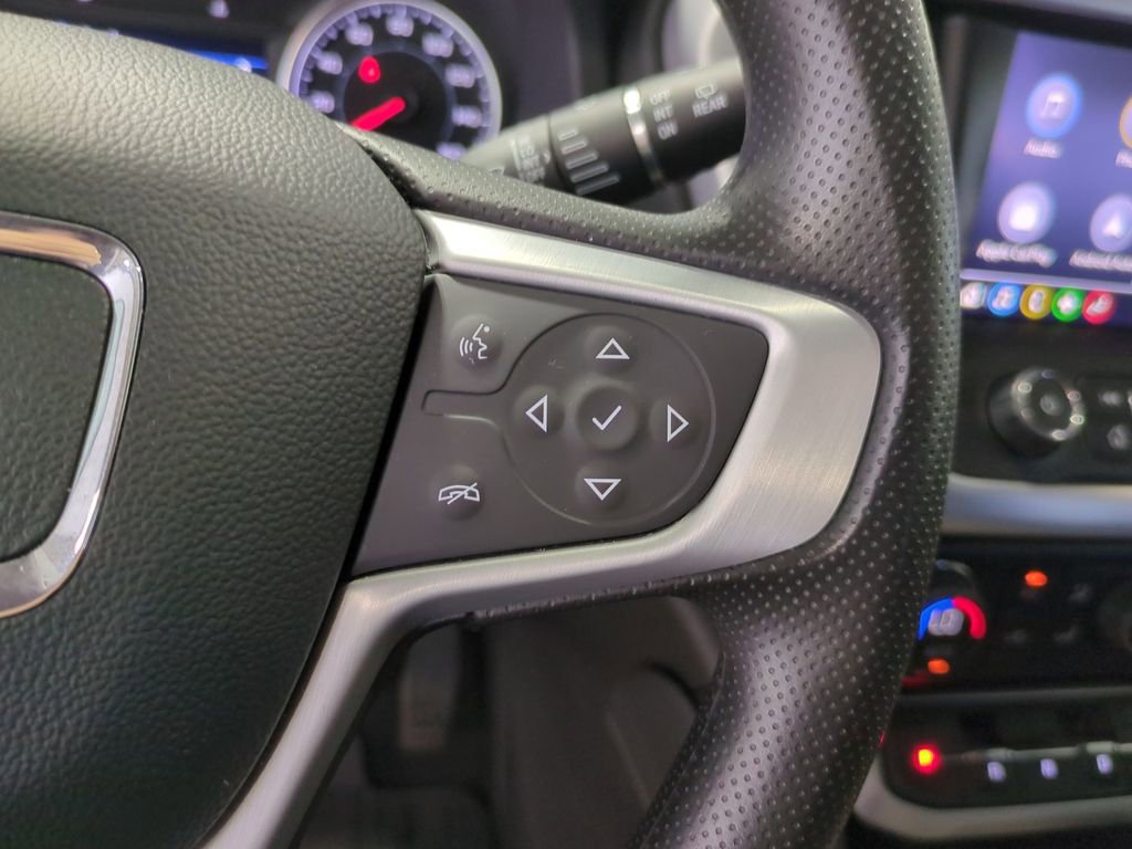 Used 2023 GMC Acadia SLE w/ Driver Convenience Package image 30