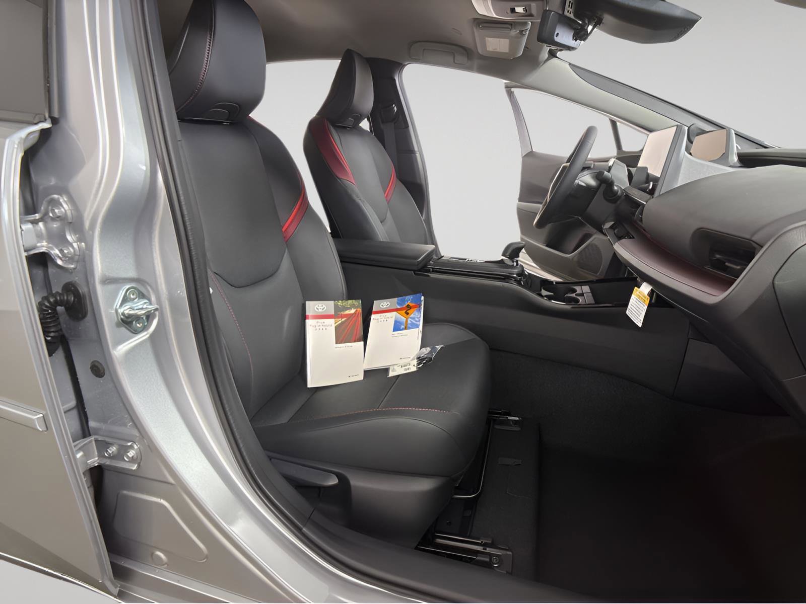 New 2026 Toyota Prius Plug-In Hybrid image 21