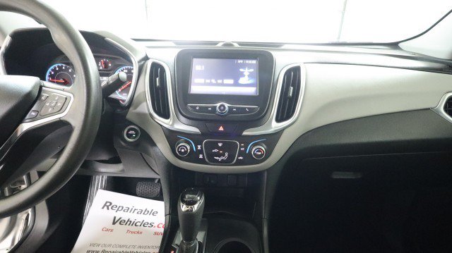 Used 2018 Chevrolet Equinox LS FWD image 12