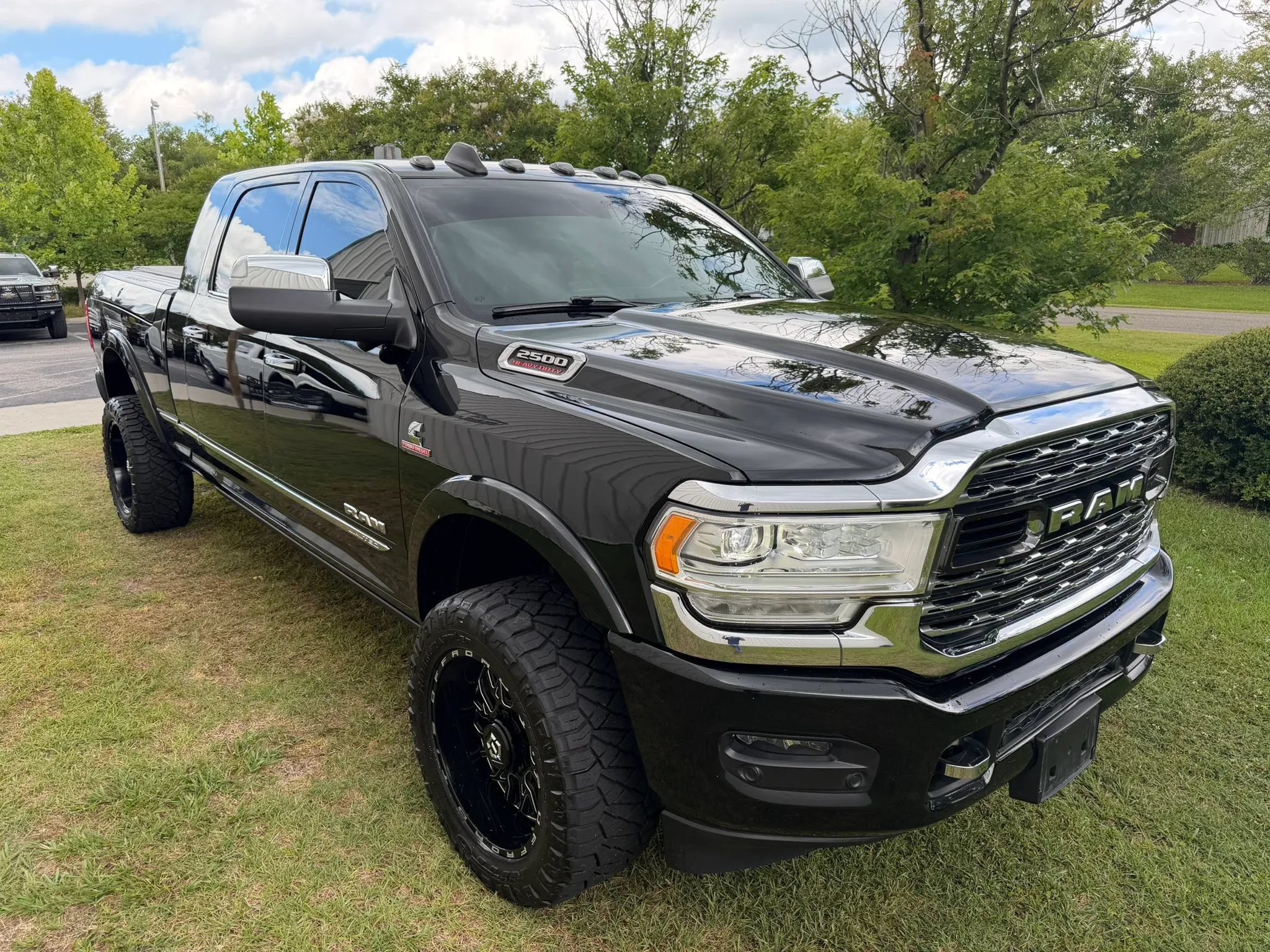 Used 2019 RAM 2500 Limited AWD/4WD image 4