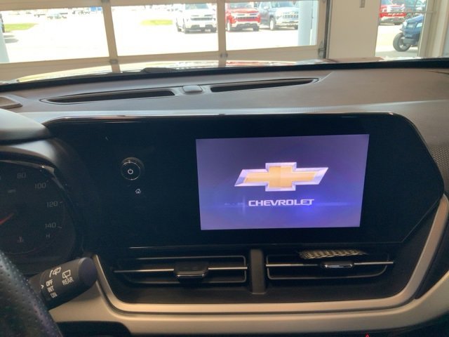 Used 2024 Chevrolet Trax RS image 19