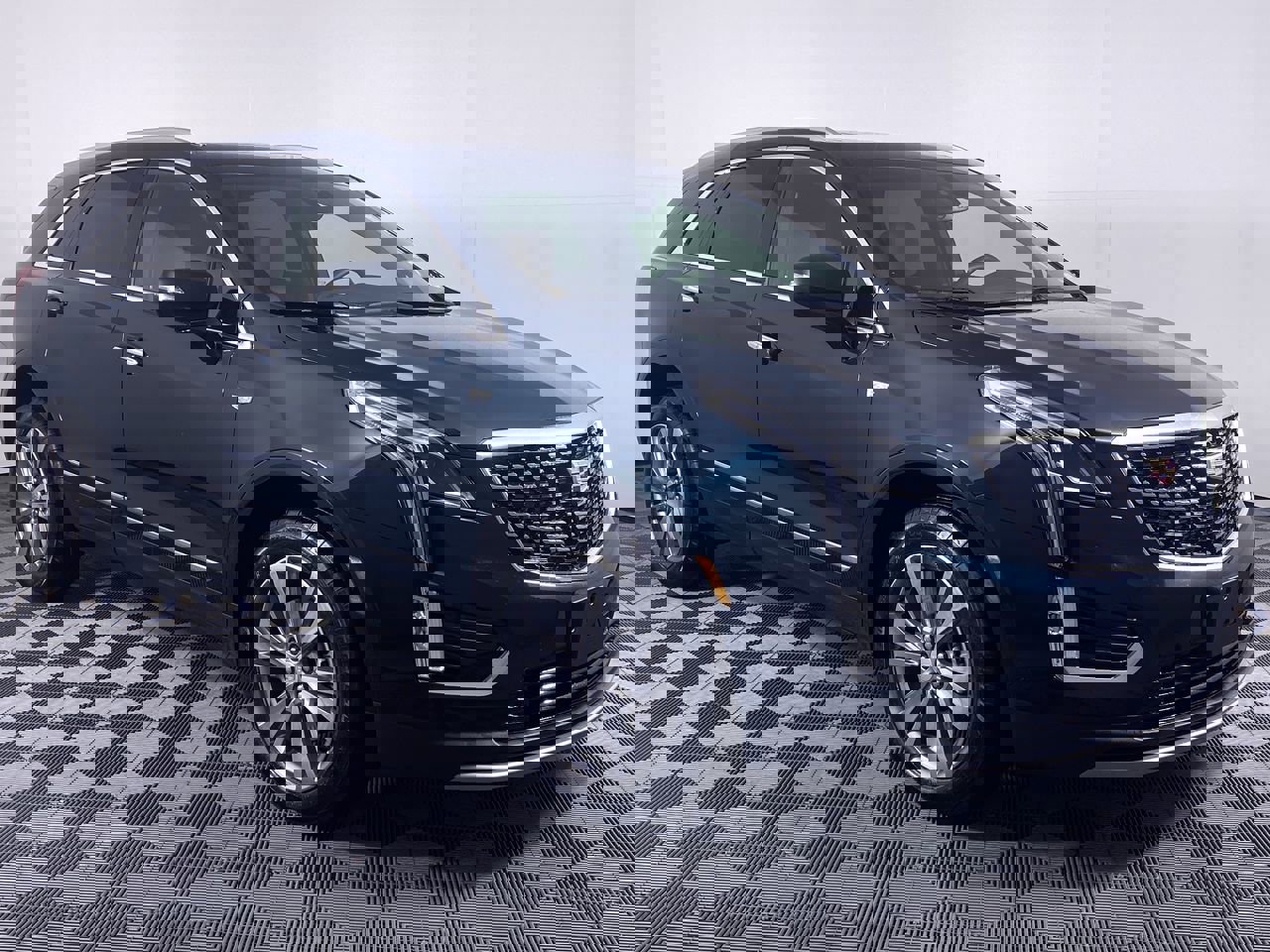 Certified 2025 Cadillac XT5 Premium Luxury image 22