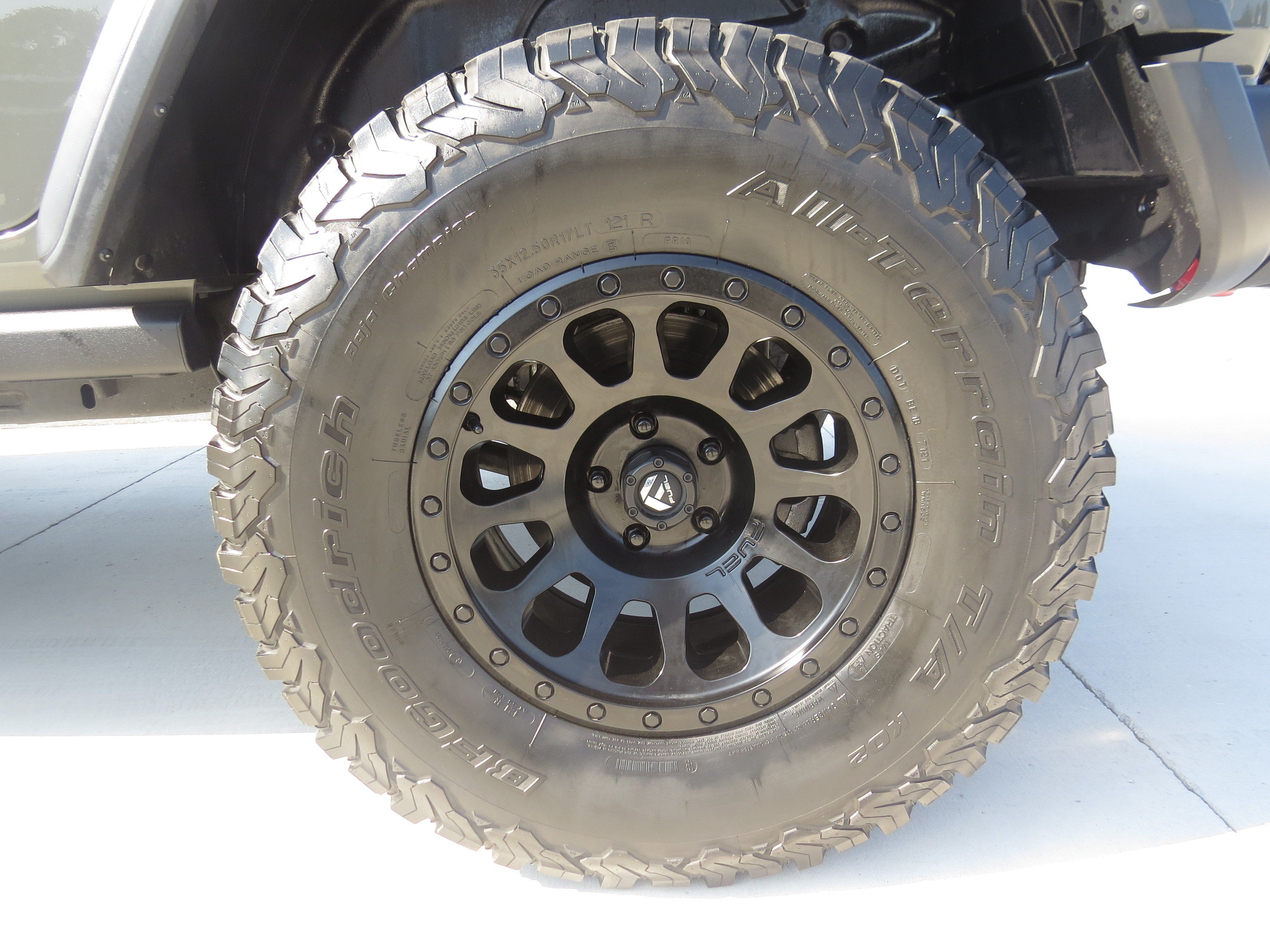 Used 2019 Jeep Wrangler Unlimited Rubicon AWD/4WD image 13