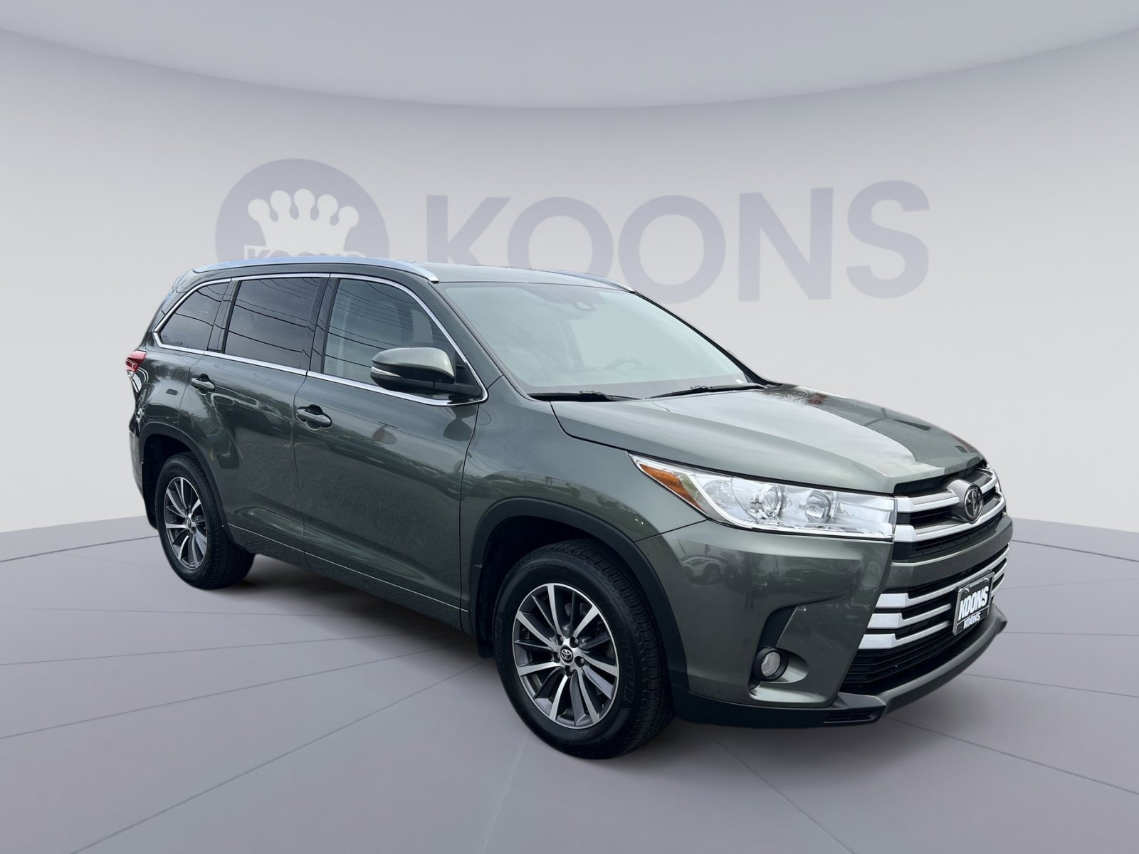 Used 2017 Toyota Highlander XLE image 10