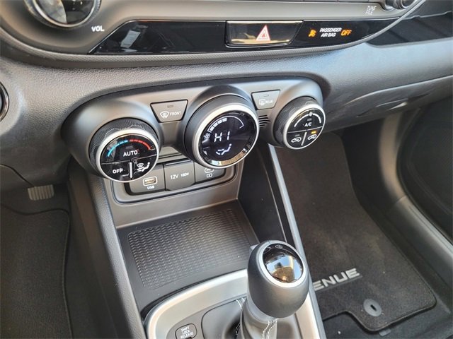 New 2025 Hyundai Venue SEL image 22