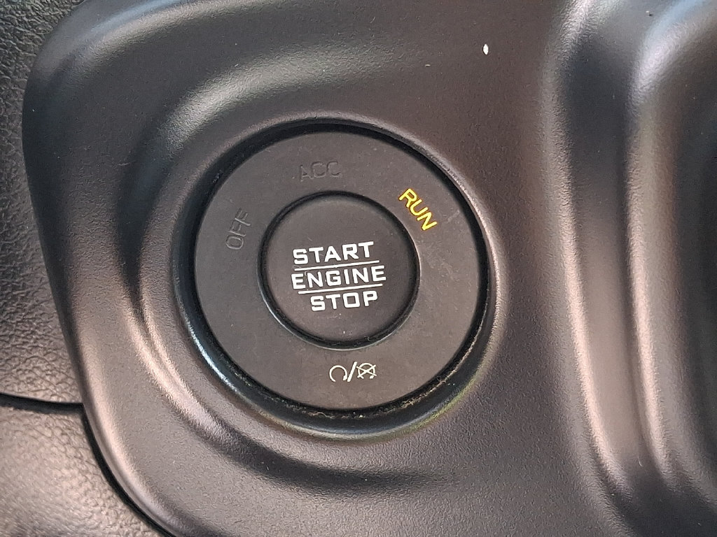 Certified 2019 Jeep Wrangler Unlimited Sport S AWD/4WD image 22