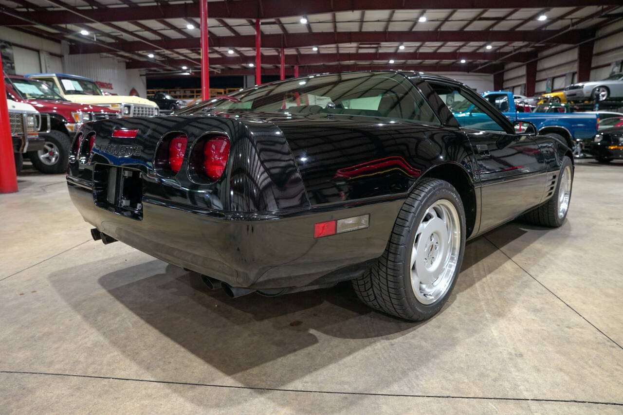 Used 1991 Chevrolet Corvette Coupe RWD image 8