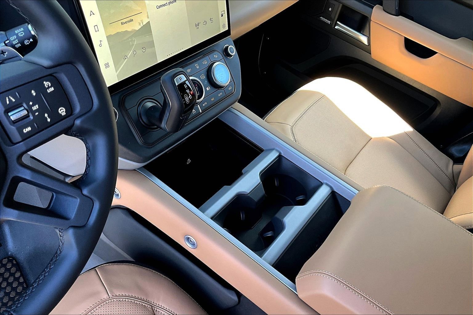 New 2026 Land Rover Defender 110 V8 image 8