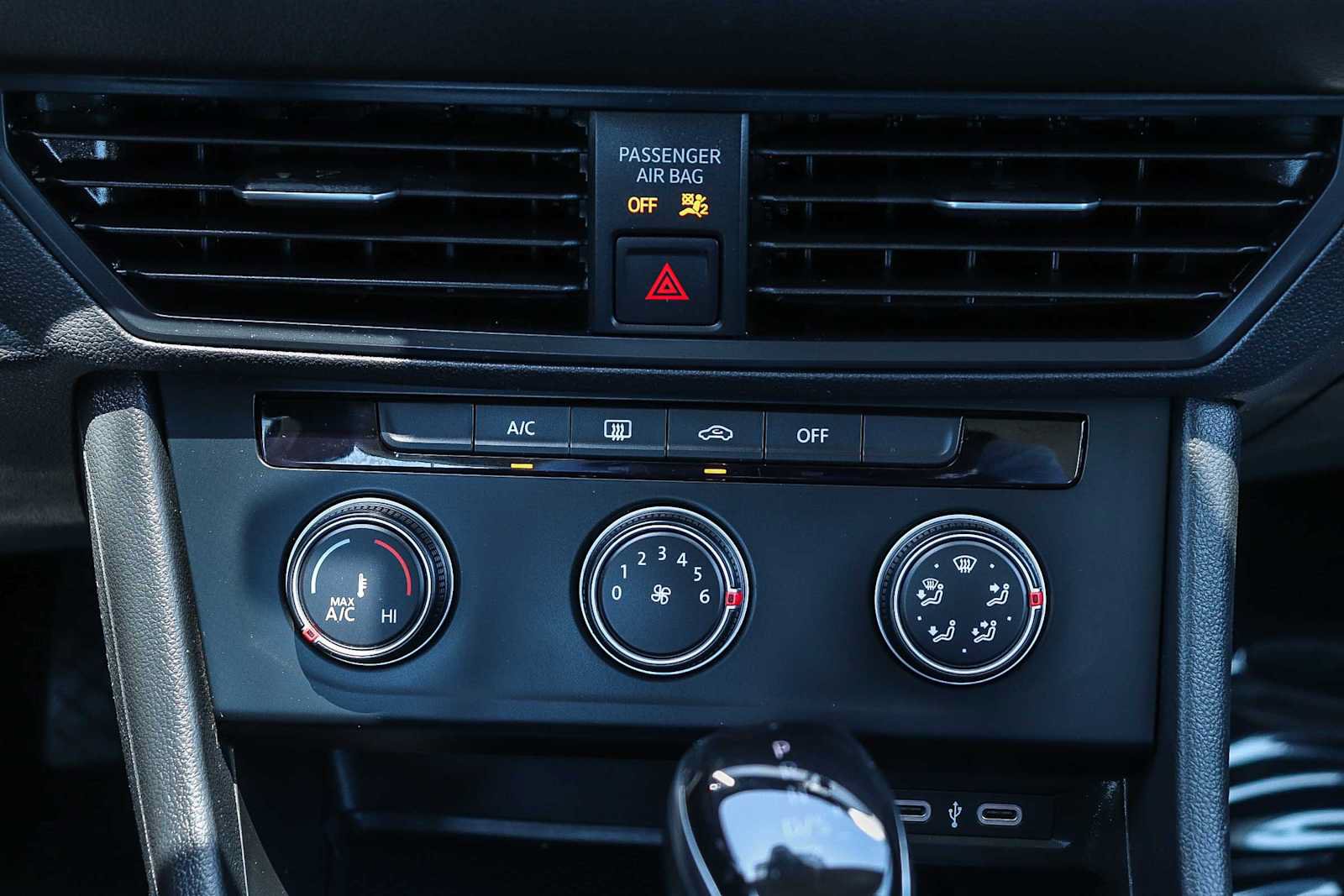 Certified 2024 Volkswagen Jetta S FWD image 13