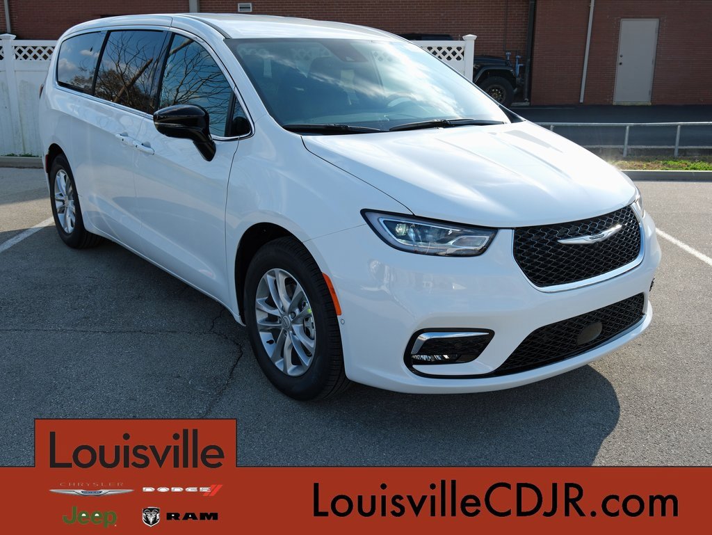 New 2026 Chrysler Pacifica Select