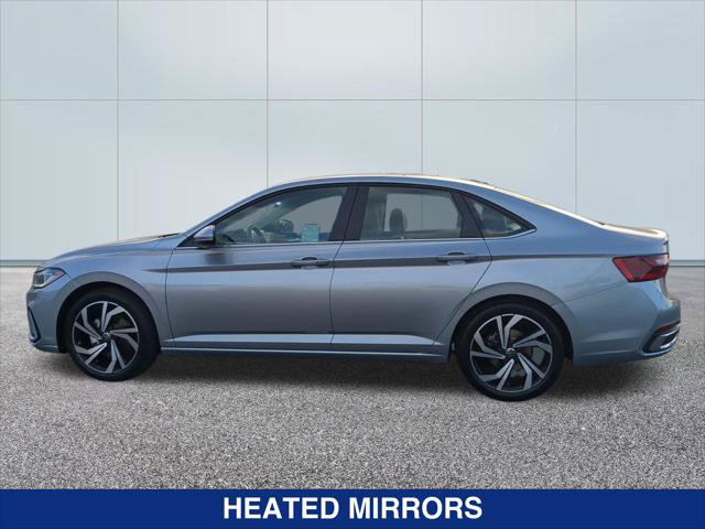 Certified 2025 Volkswagen Jetta SEL FWD image 2