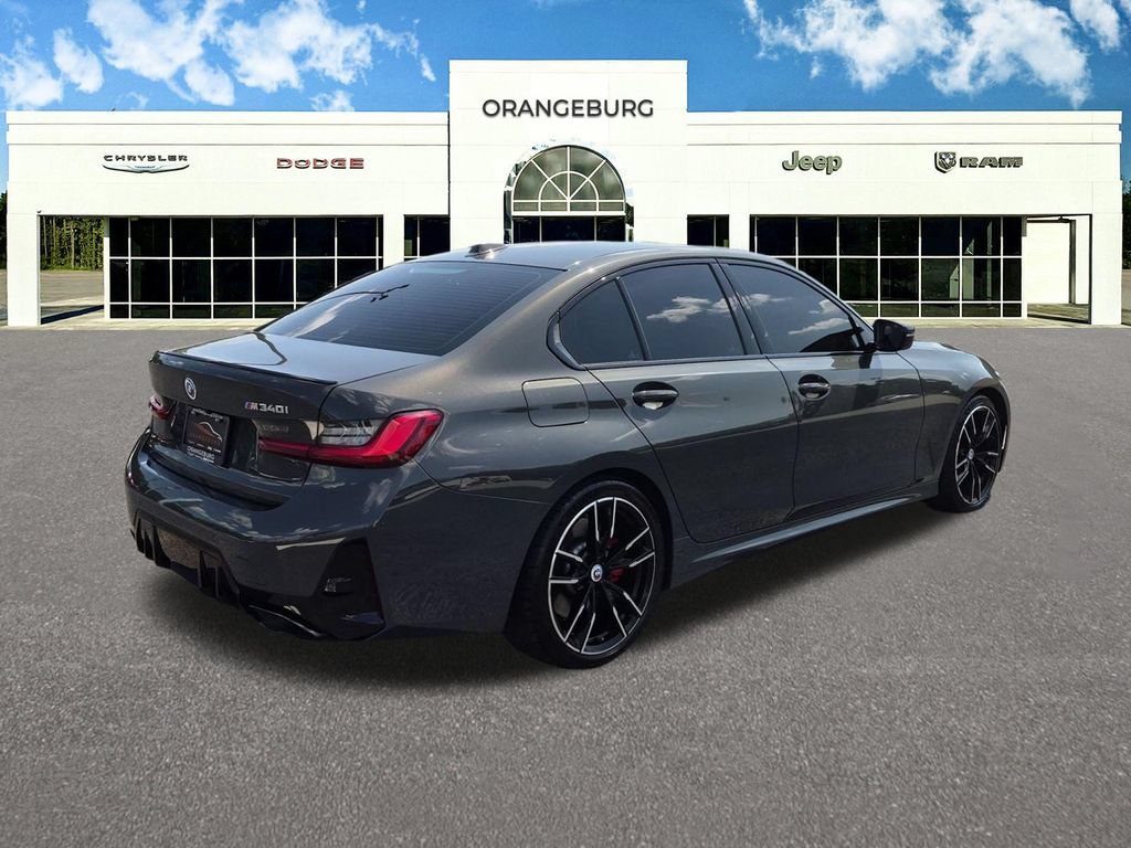 Used 2023 BMW M340i RWD image 9