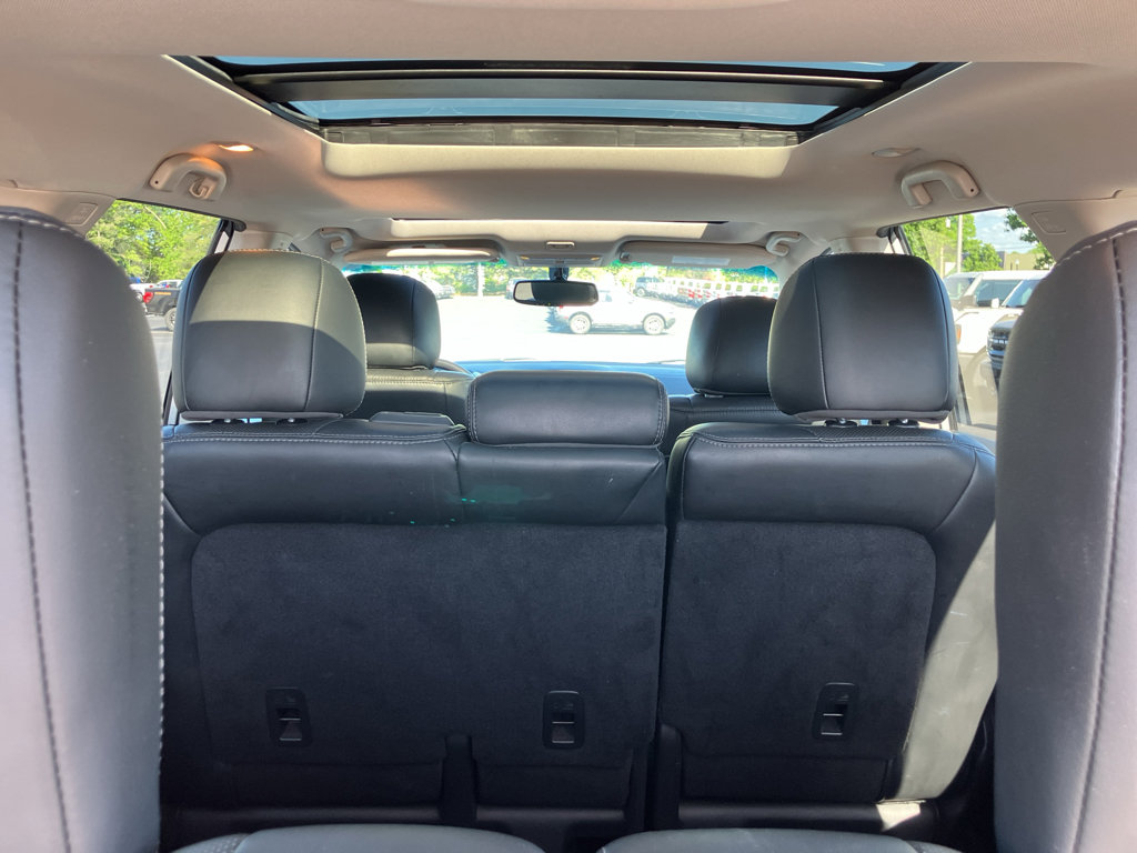 Used 2016 Nissan Pathfinder Platinum AWD/4WD image 38
