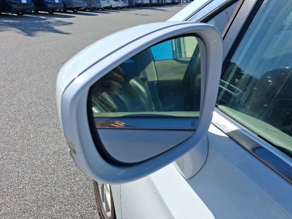 Used 2022 Chrysler Pacifica Touring-L FWD image 15