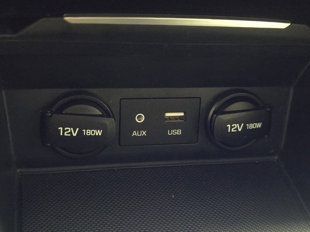 Used 2018 Hyundai Elantra SEL w/ Cargo Package image 30