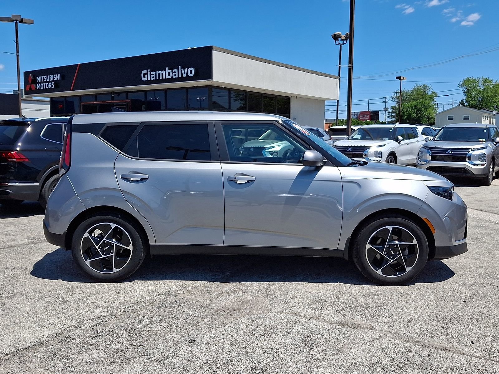 Used 2023 Kia Soul EX FWD image 7