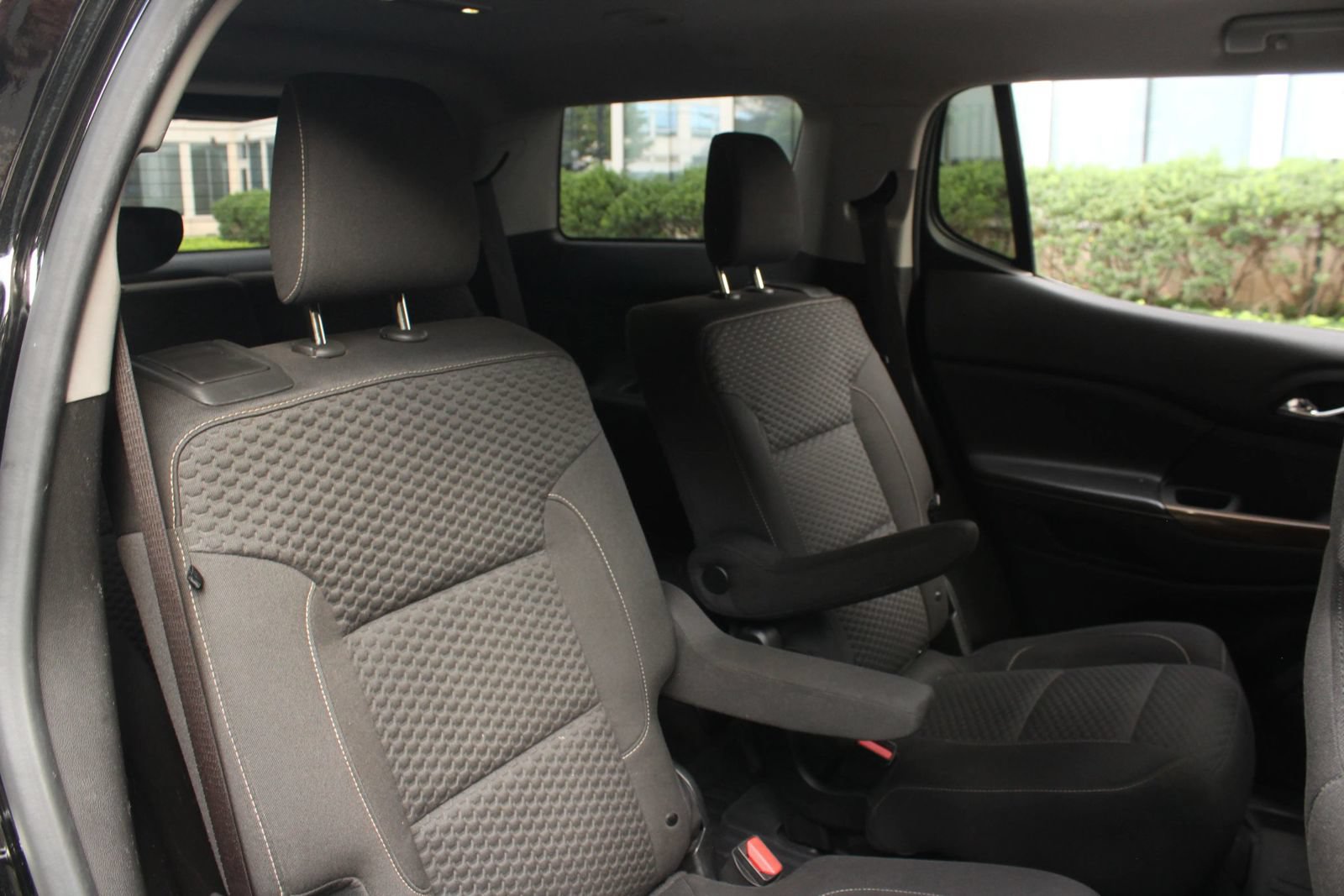 Used 2019 GMC Acadia SLE w/ LPO, Floor Liner Package FWD image 23