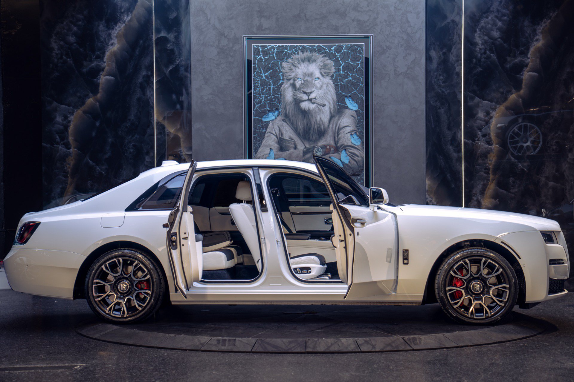 Used 2022 Rolls-Royce Ghost Black Badge AWD/4WD image 3
