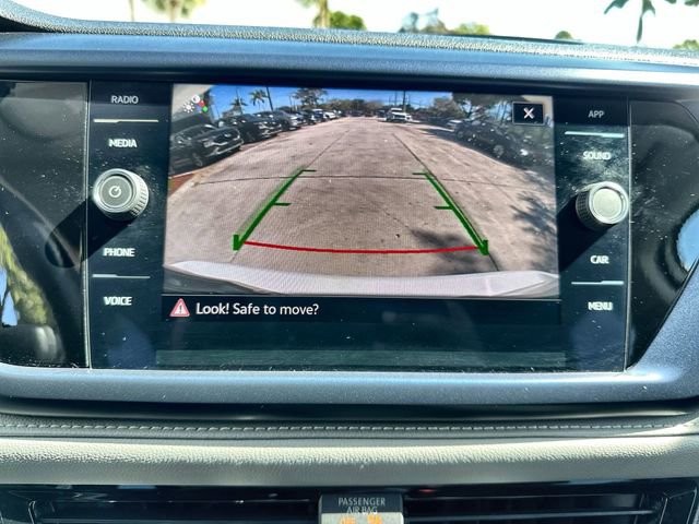 Used 2024 Volkswagen Taos SE image 25