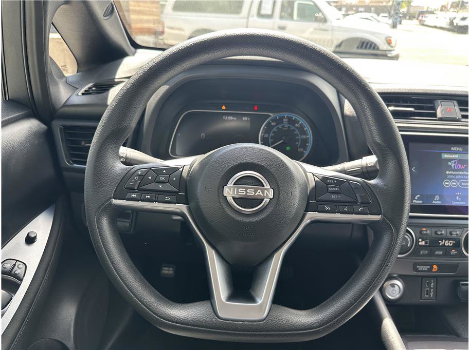 Used 2025 Nissan Leaf S FWD image 18