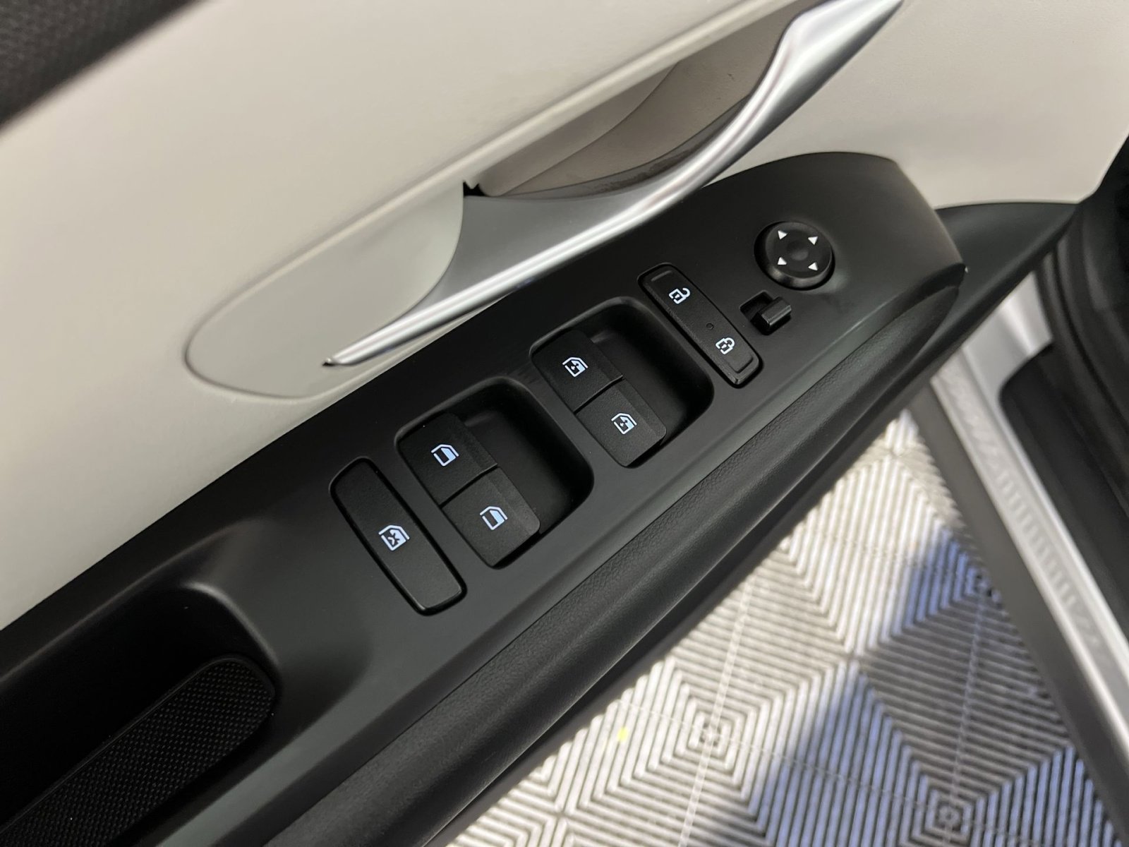 Used 2023 Hyundai Tucson SEL w/ Convenience Package image 12