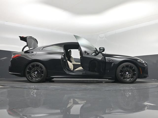 Used 2022 BMW M4 Coupe RWD image 7