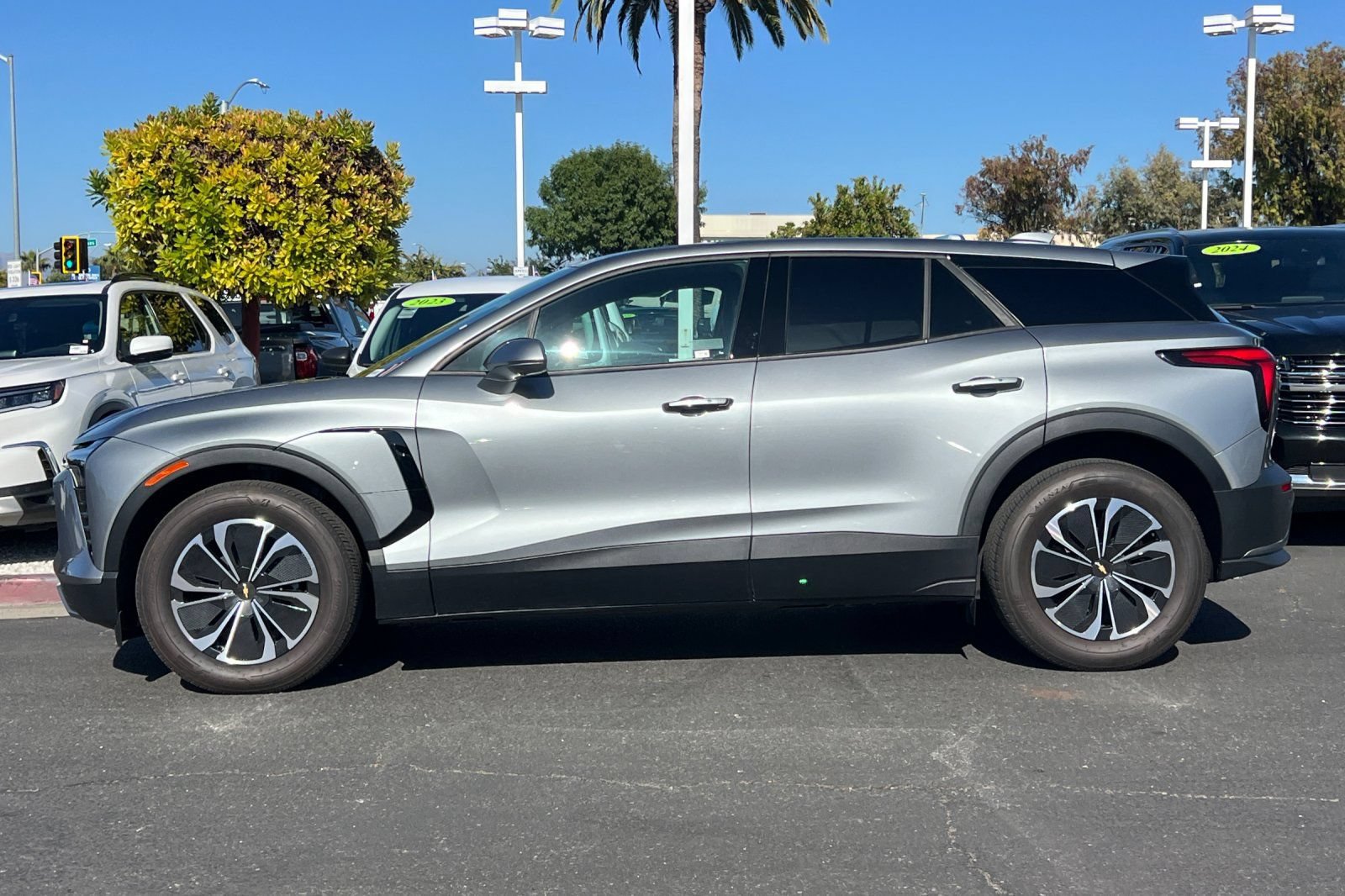 Used 2026 Chevrolet Blazer EV LT FWD image 8