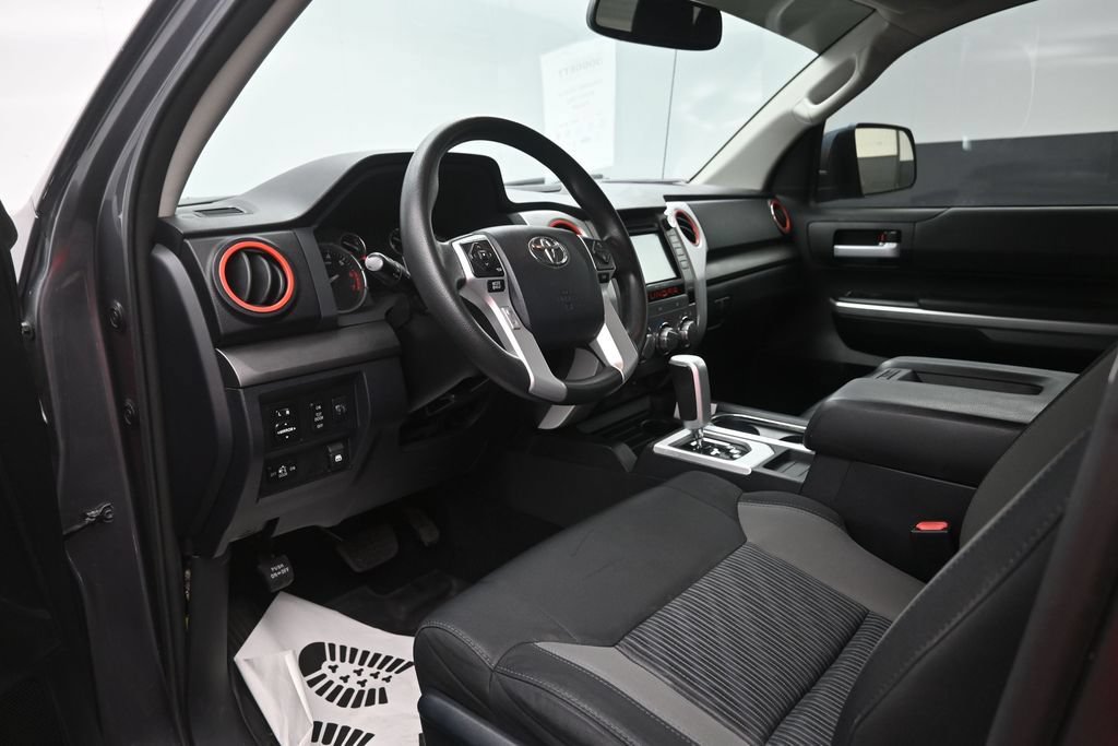 Used 2017 Toyota Tundra SR5 w/ SR5 Upgrade Package RWD image 19