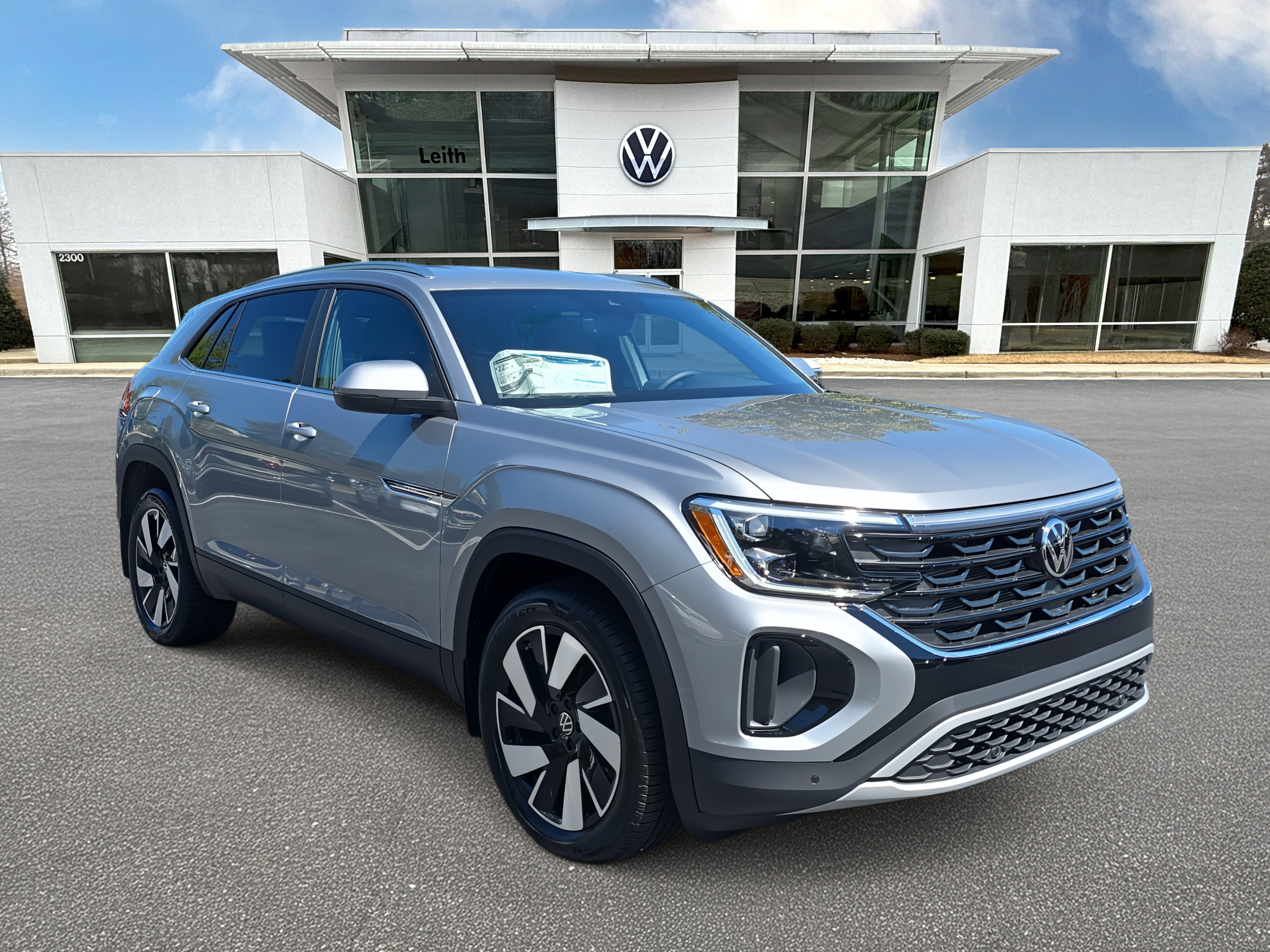 New 2026 Volkswagen Atlas Cross Sport SE image 1
