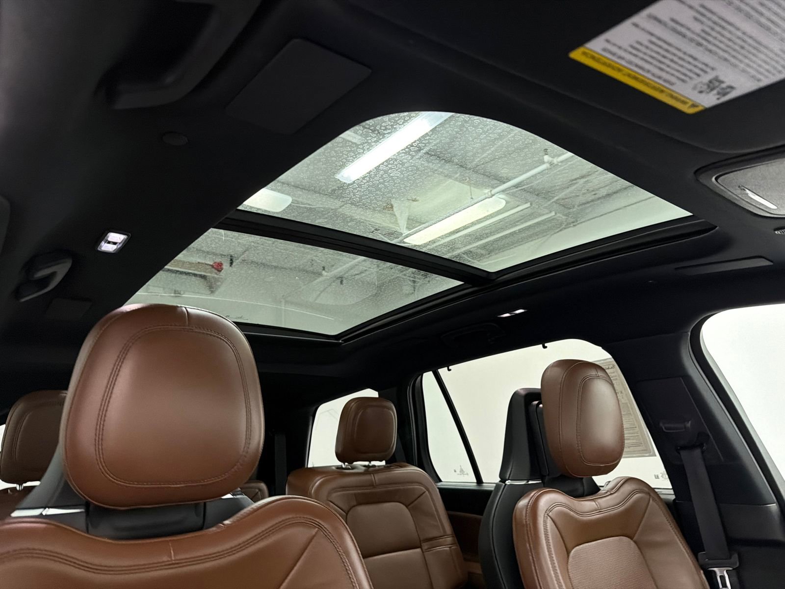 Used 2020 Lincoln Aviator Reserve AWD/4WD image 14