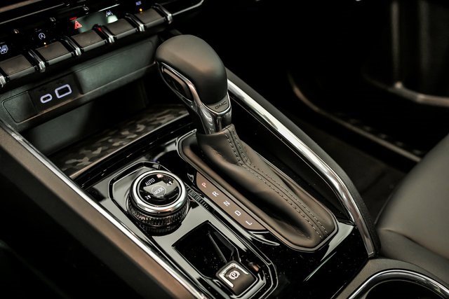 New 2026 GMC Canyon Elevation w/ Convenience Package image 18