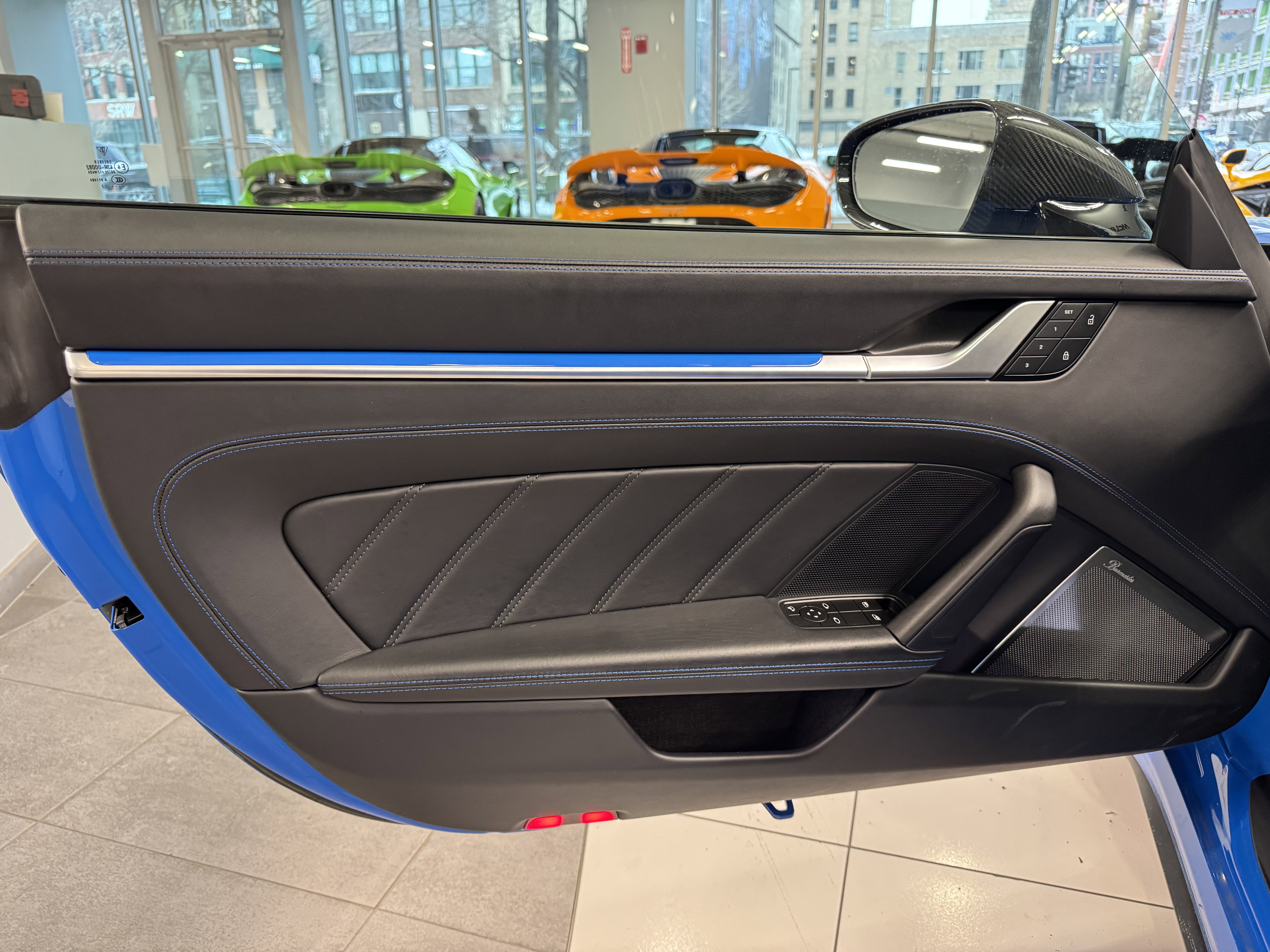 Used 2023 Porsche 911 image 13