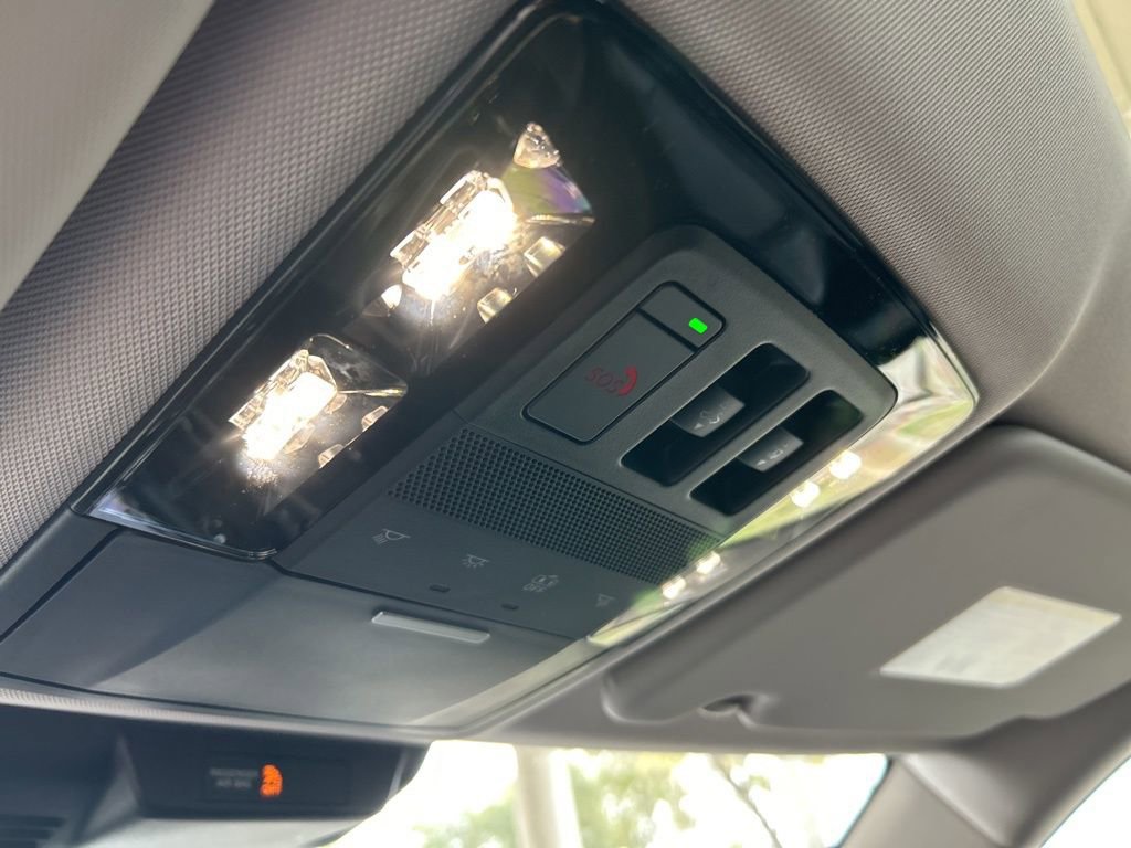 New 2026 Mitsubishi Outlander SE image 43